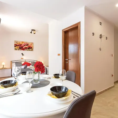 One-bedroom In Apartament *